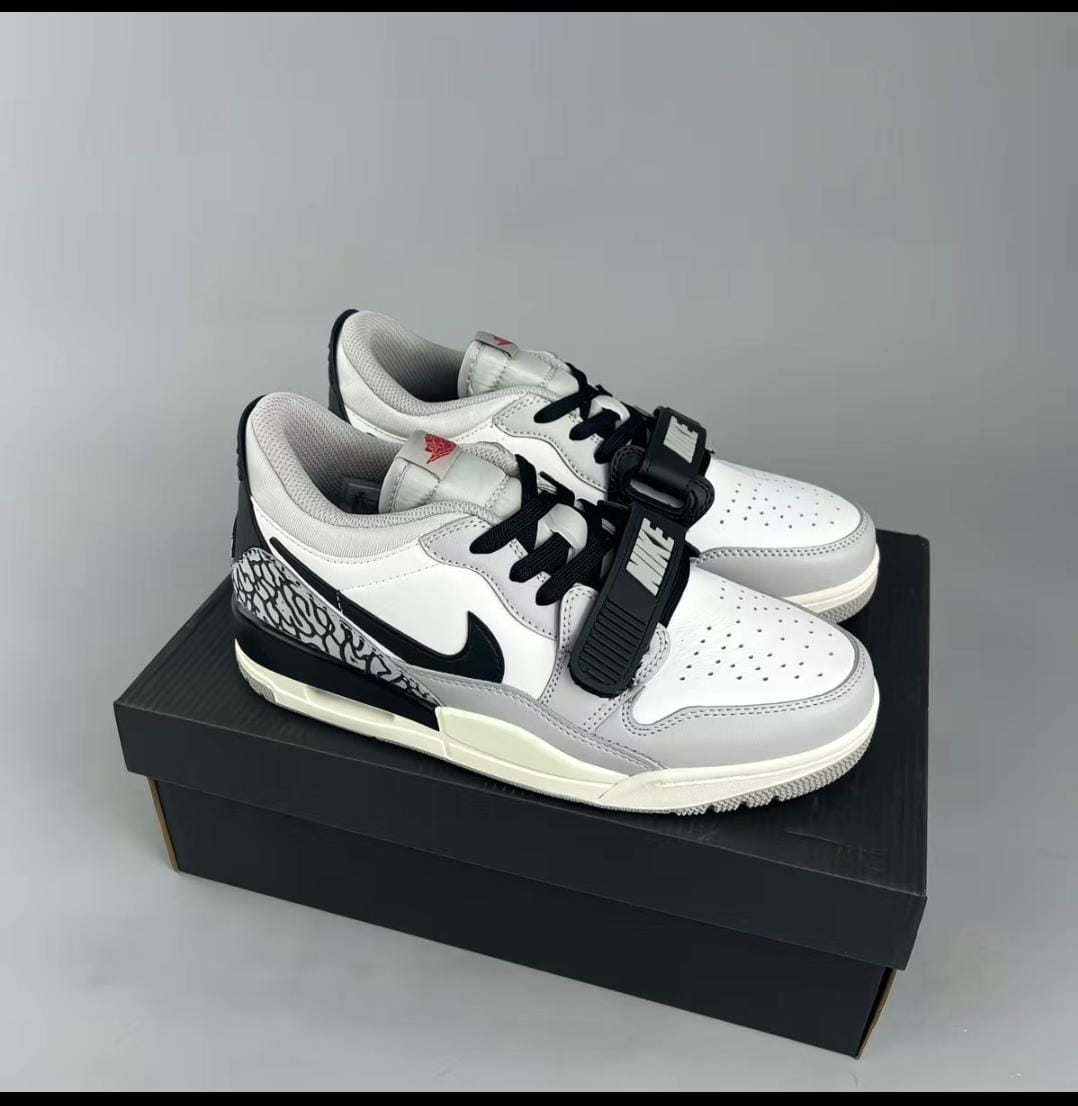 Putian Pure Original AJ312 White, Grey, and Green Easter - Size-42